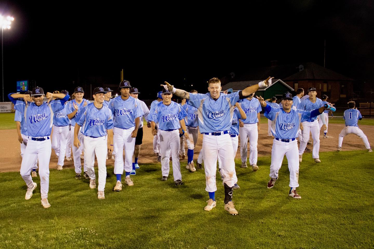 Blue Sox Split with Dutchmen Hold Down 2nd Spot in East Utica Blue Sox